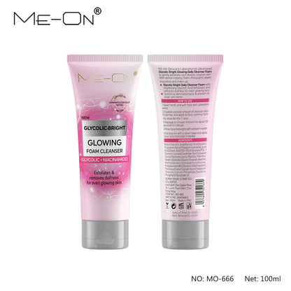 Me-On Glycolic Bright Glowing Foam Cleanser