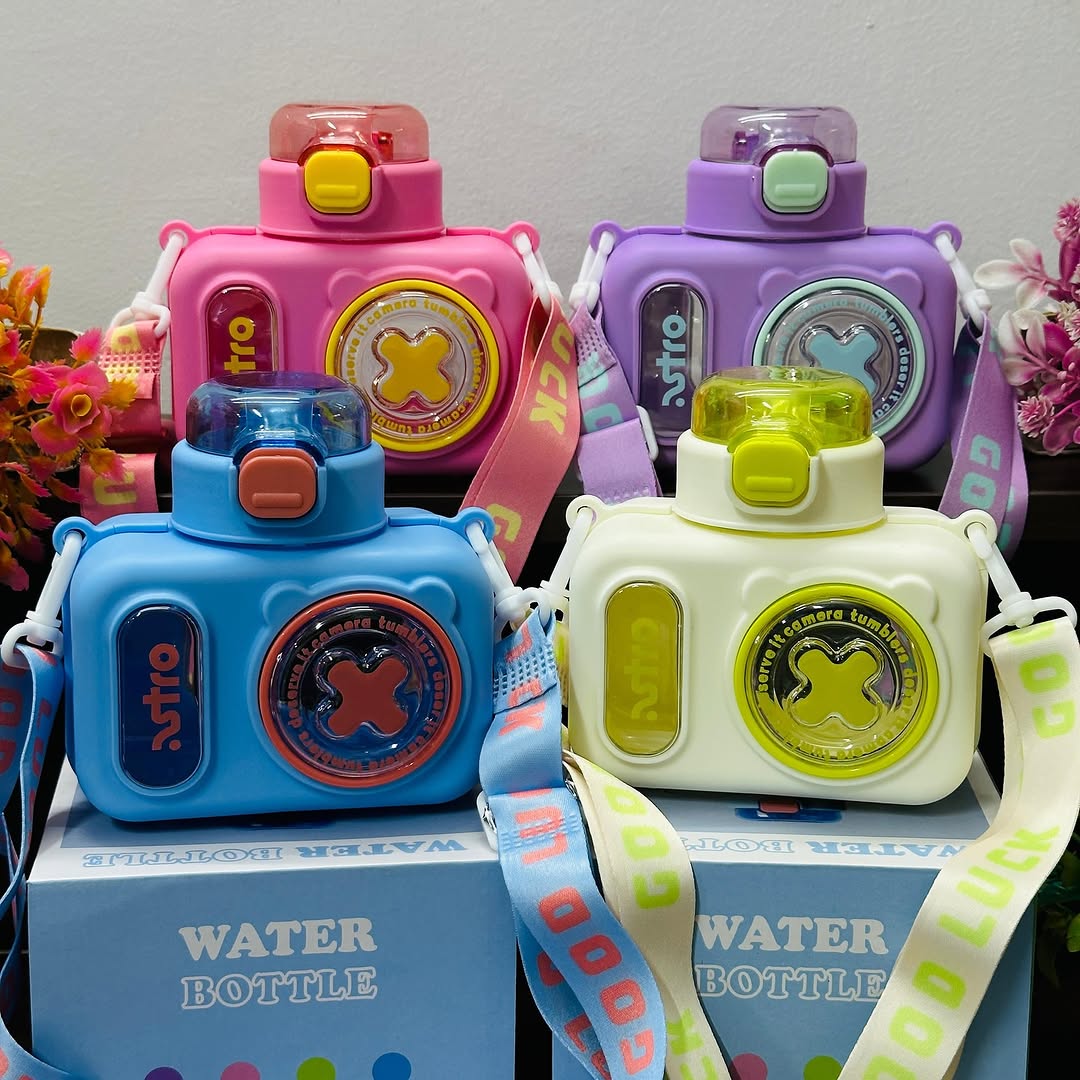 Cute Portable Camera Water Bottle 600ml