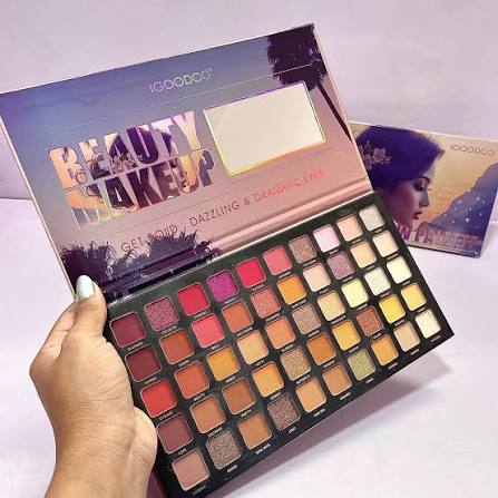 IGOODCO Beauty Nude Eyeshadow Palette Long Lasting Soft Glam