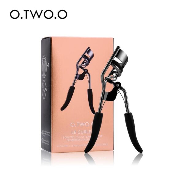 O.TWO.O EYELASH CURLER